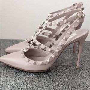 Authentic Valentino high heels.Europan size is 38,5. Fits size 38